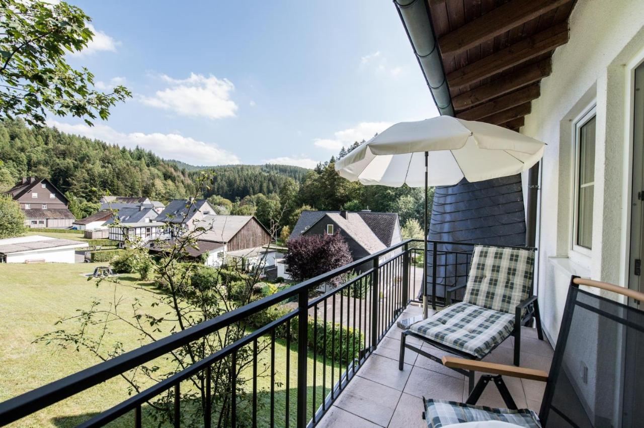 Hotel Hanses-Braeutigam Schmallenberg Extérieur photo