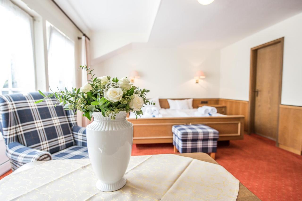 Hotel Hanses-Braeutigam Schmallenberg Extérieur photo